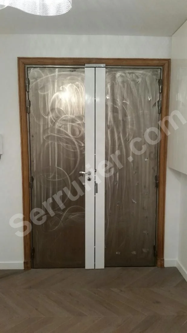 Parisien Deco Architecte Avec Serrure Picard Ermetis Repetition 75018