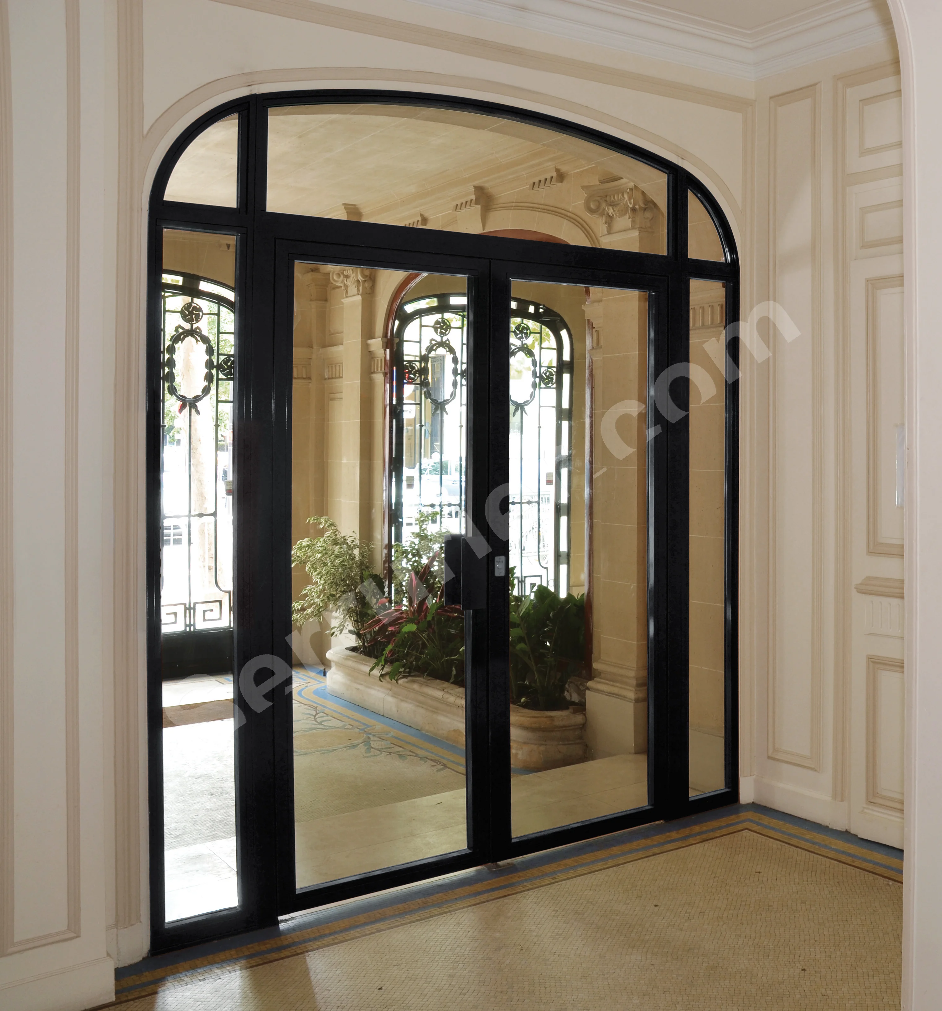 Porte d'entrée d'immeuble SAS avec impostes Le Vesinet